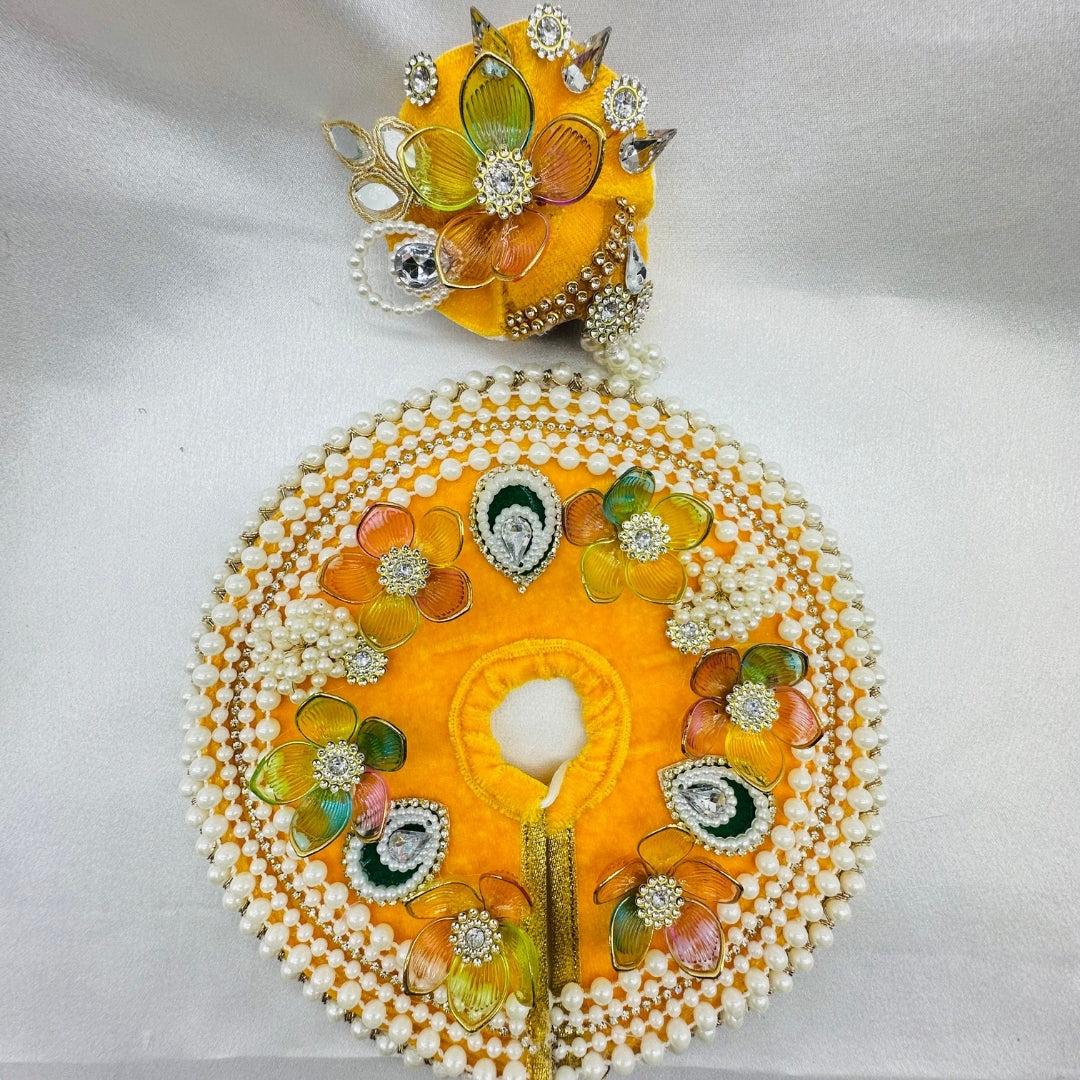 Moti Rekha Poshak With Mukut For Laddu Gopal