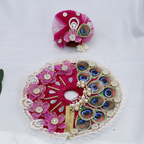 મુકુટ સાથે પંખ મંડળ લાડુ ગોપાલ વસ્ત્ર