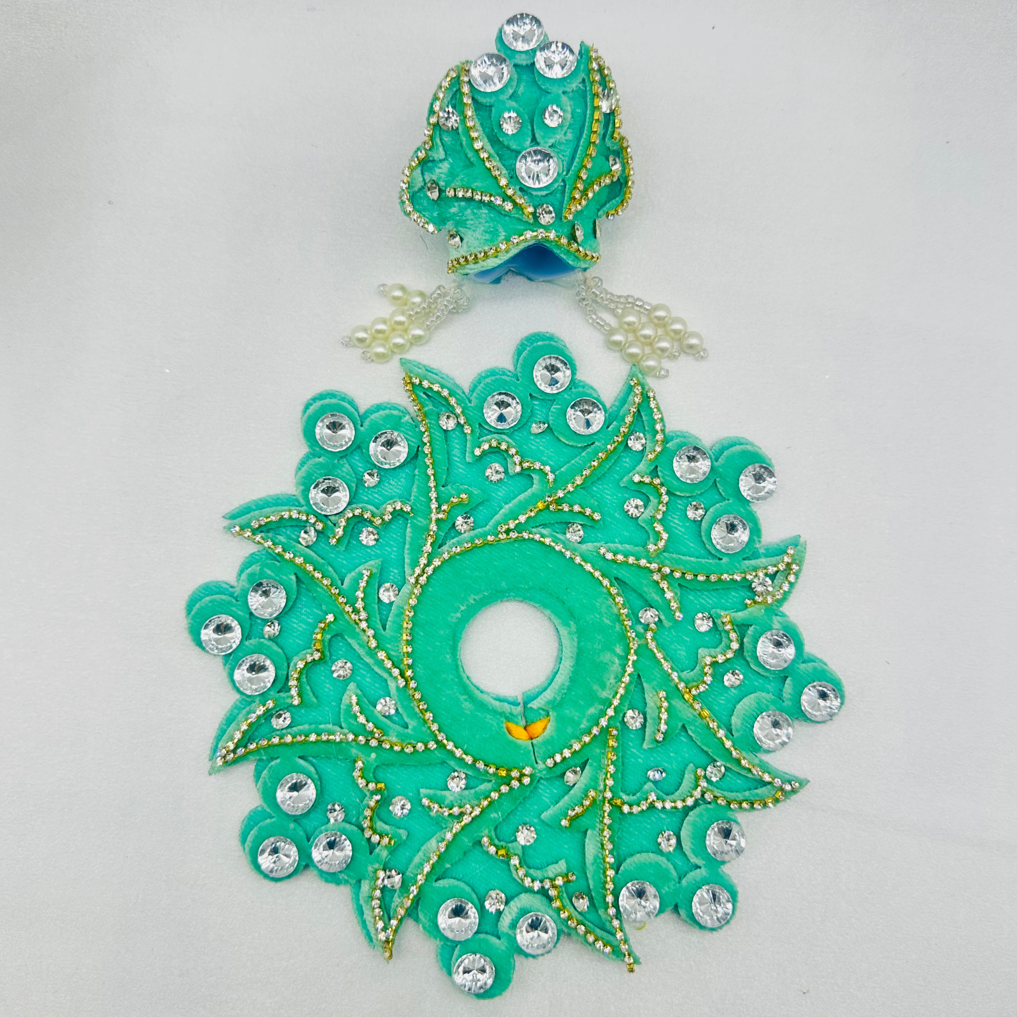 Tejasvi Poshak With Mukut For Laddu Gopal