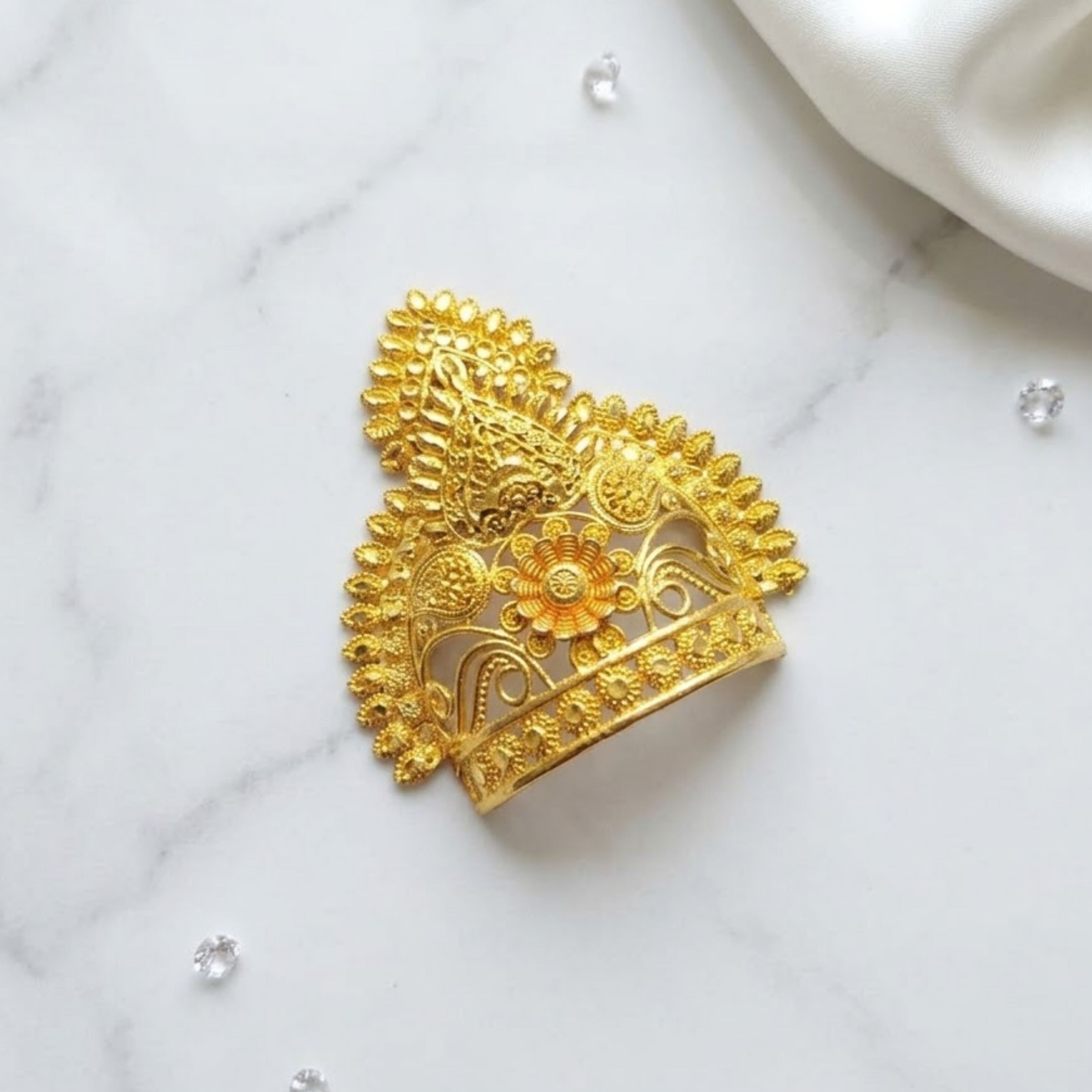 Karuna Mukut For Laddu Gopal