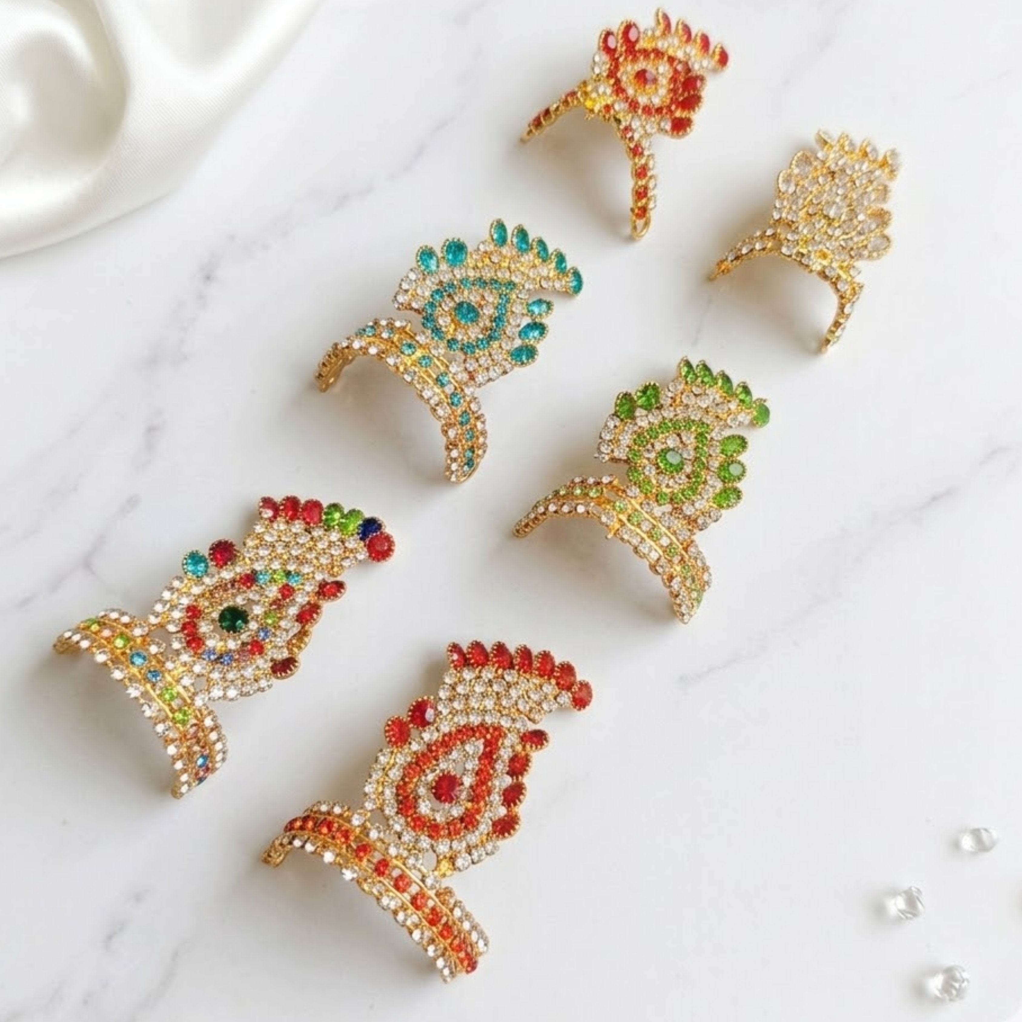 Neel Mukut For Laddu Gopal